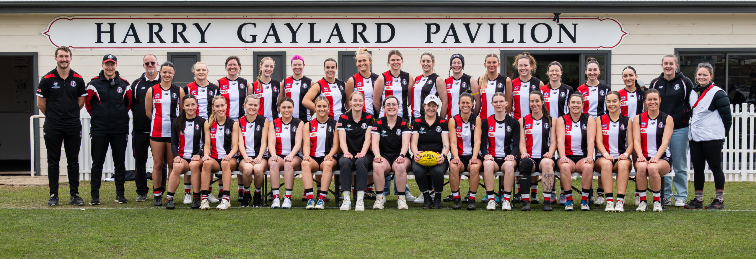 Womens First grade 2023 Womens First Grade players and staff team photo